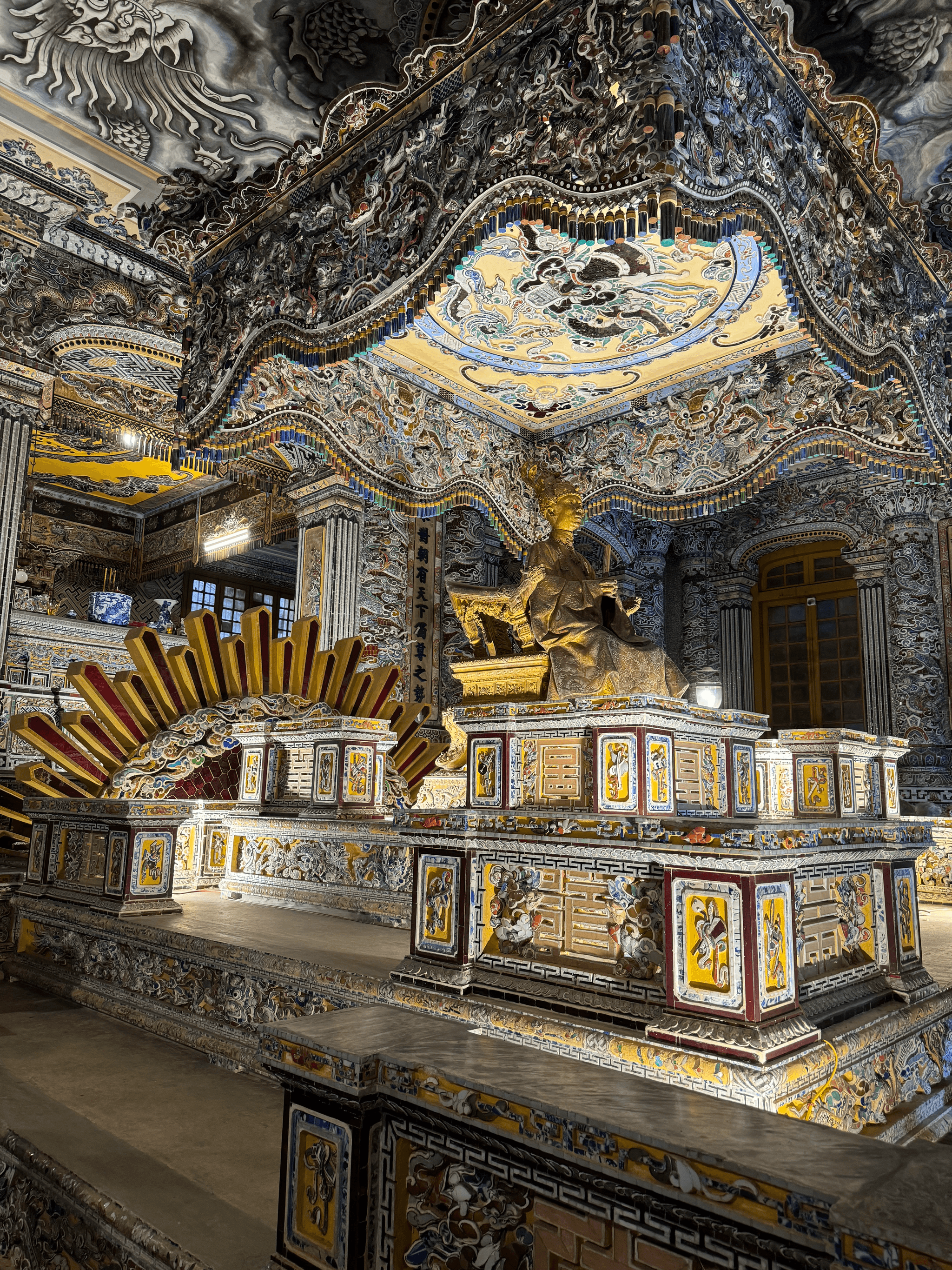 Mosaics in Royal Tombs